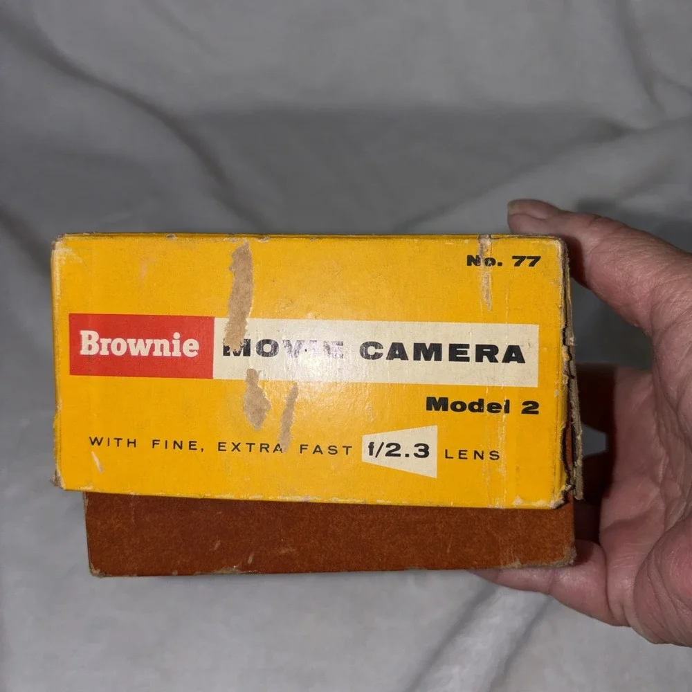 Vintage Kodak Brownie 8mm Movie Camera II 1/2.3 Lens‎ Original Box Not Tested
